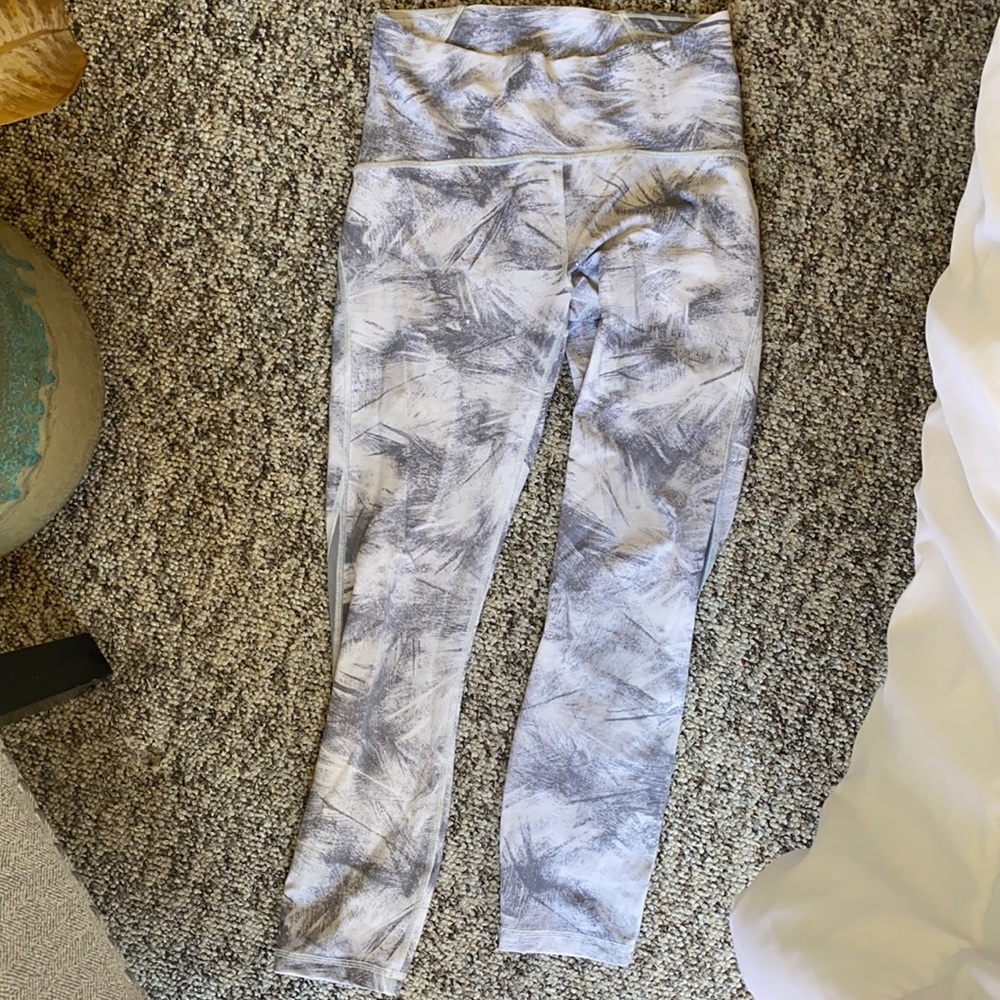 Lulu lemon size 6 leggings